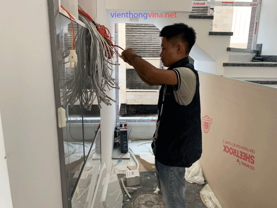 Lắp đặt hệ thống camera, báo trộm, mạng wifi cho biệt thự tại Quận 7, Tp.HCM