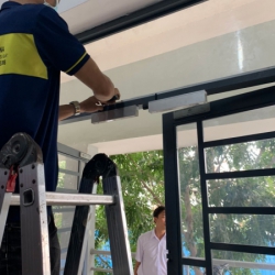 Lắp đặt hệ thống access control - kiểm soát cửa ra vào kết hợp chấm công