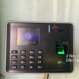 Lắp đặt máy chấm công vân tay Zkteco K21