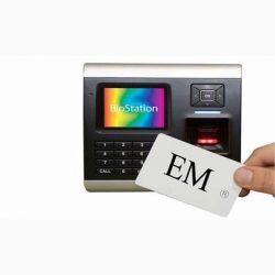 Máy kiểm soát cửa và chấm công SUPREMA Biostation BSRW-OC